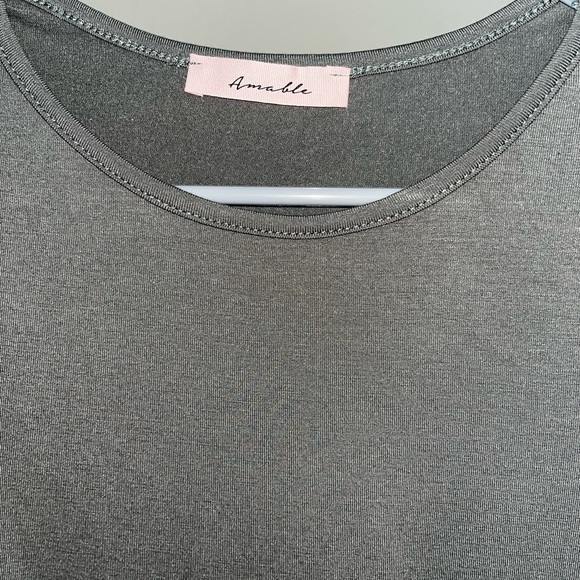 Open Back Top - Picture 2 of 4